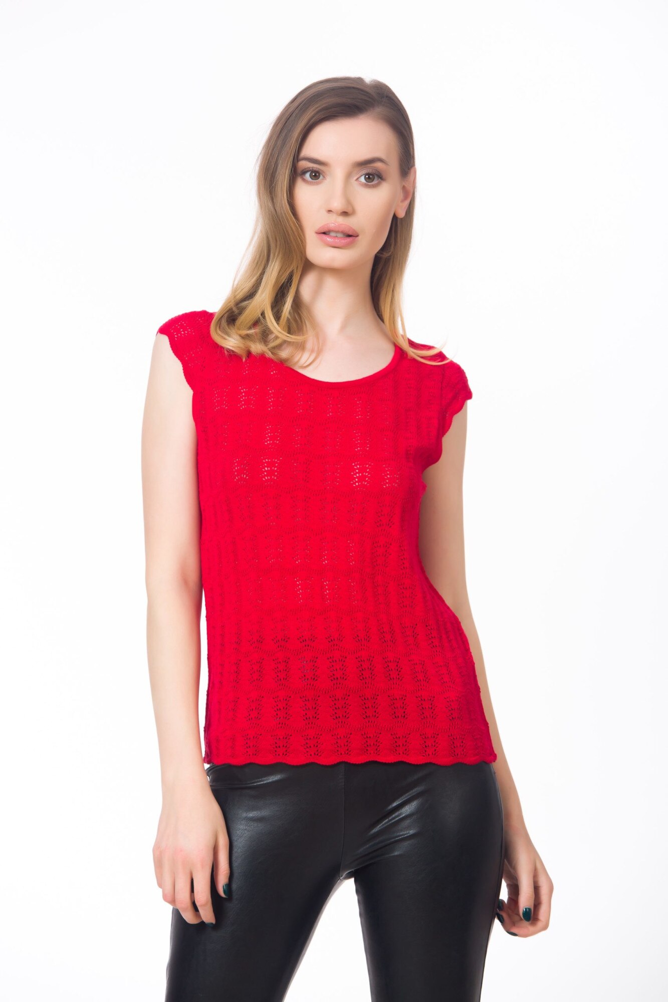 Bluza cu aripioare, Rosu