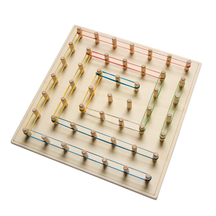 Joc dezvoltare imaginatie si dexteritate, MORMI, Geoboard 7, din lemn, cu elastice