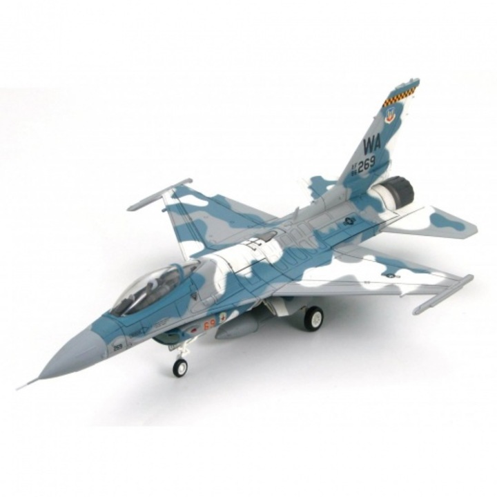 Italeri Lockheed Martin F-16C Fighting Falcon repülőgépmodell 1:48 ITA 2825