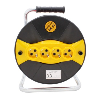 Prelungitor cu tambur Micul Fermier, 35 m, 3 x 1.5 mm, 4 prize Prelungitor cu tambur Micul Fermier, 35 m, 3 x 1.5 mm, 4 prize