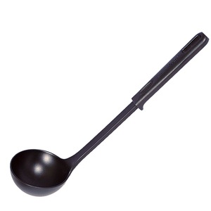 Polonice, linguri si clesti de bucatarie