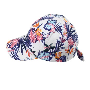Sapca fete multicolora, marime universala Sapca fete multicolora, marime universala