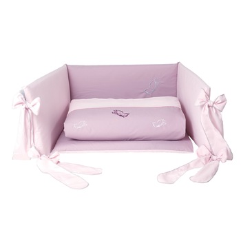 Set lenjerie din bumbac, cu protectie laterala pentru pat bebe, Fluturas Roz, 120 x 60 cm Set lenjerie din bumbac, cu protectie laterala pentru pat bebe, Fluturas Roz, 120 x 60 cm