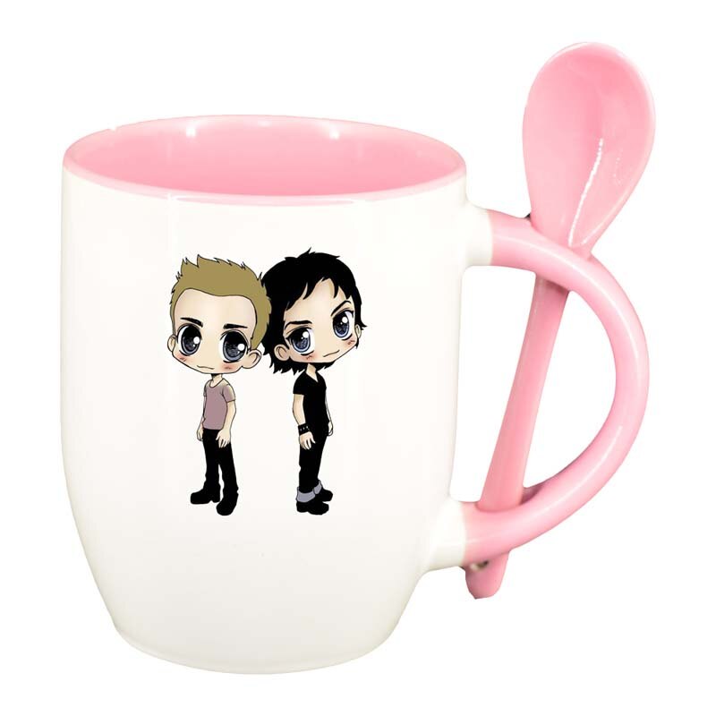 Cana Vampire Diaries cu lingurita, interior roz, 330ml, D1350