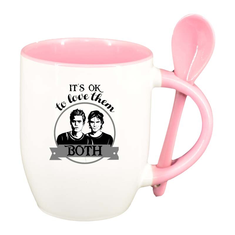 Cana Vampire Diaries cu lingurita, interior roz, 330ml, D1351