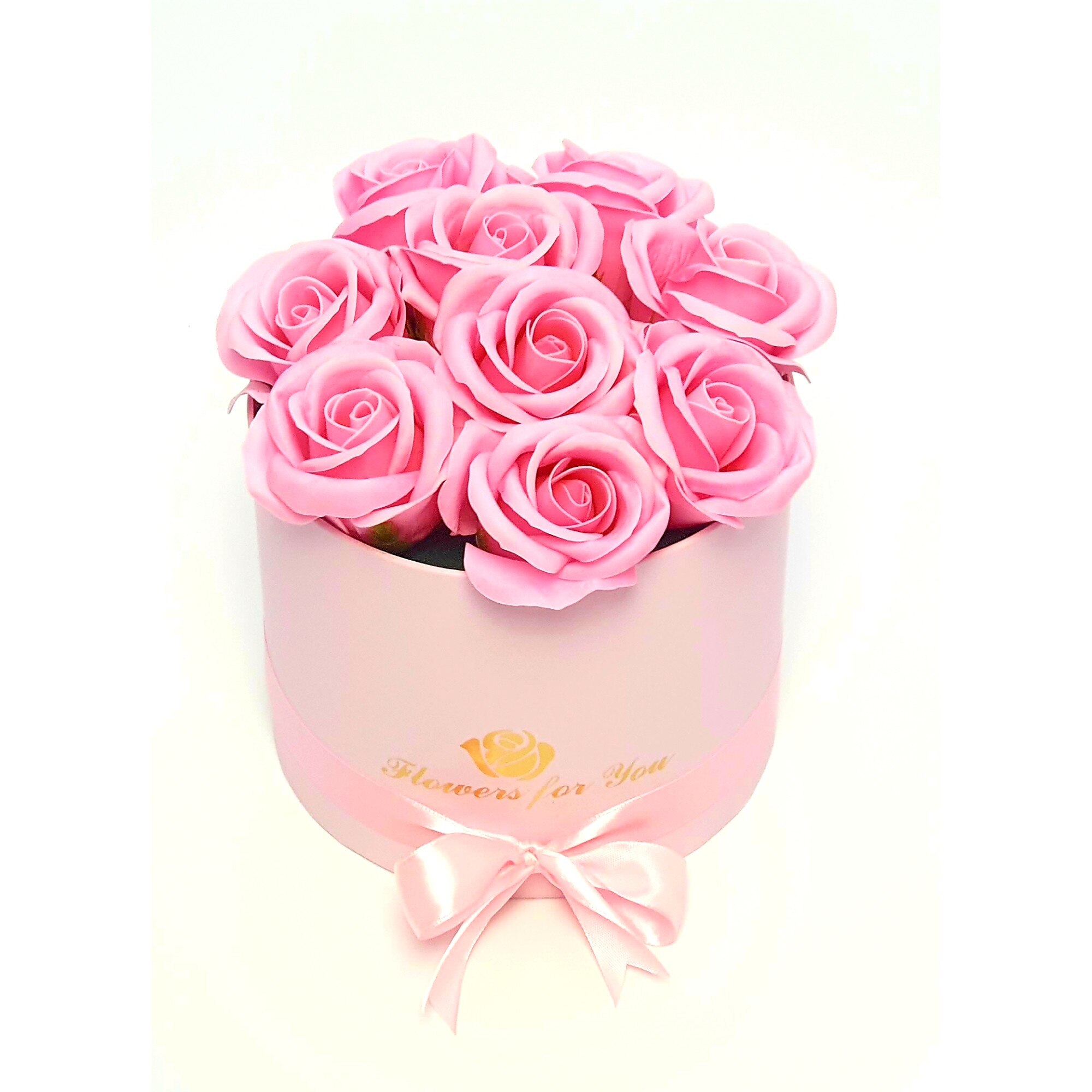 Aranjament floral 9 Trandafiri roz parfumati, din spuma de sapun, in cutie roz