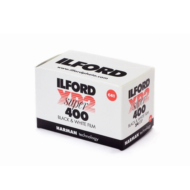 Film negativ alb-negru Ilford XP2, ISO 400, 135-36, proces C41