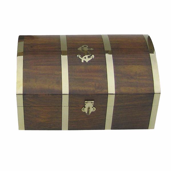 Caseta Sea Club din lemn, insertii de alama, capac cu ancora gravata,26x17x12.5cm