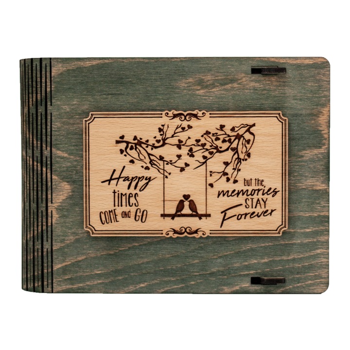 Cutie medie din lemn pentru stick USB VintageBox personalizata prin gravare model "Paserele" culoare verde