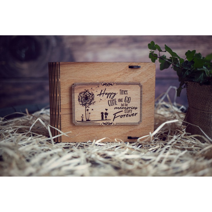 Cutie medie din lemn pentru stick USB VintageBox personalizata prin gravare model "Papadie" culoare stejar auriu