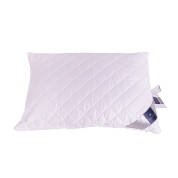 Perna din lana Billerbeck Wool Classic cu fata din bumbac satinat 36 x 48 cm Perna din lana Billerbeck Wool Classic cu fata din bumbac satinat 36 x 48 cm