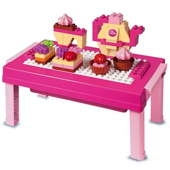 Set masuta si cuburi de construit - Set de ceai, 50 piese Set masuta si cuburi de construit - Set de ceai, 50 piese