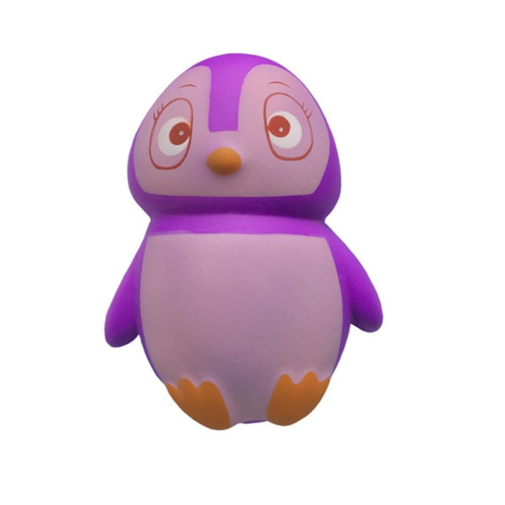 Jucarie Squishy parfumata model pinguin, mov
