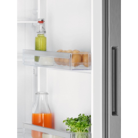 Frigider cu o usa Electrolux LRT5MF38U0, 380 l, Control electronic, Clasa A+, Argintiu