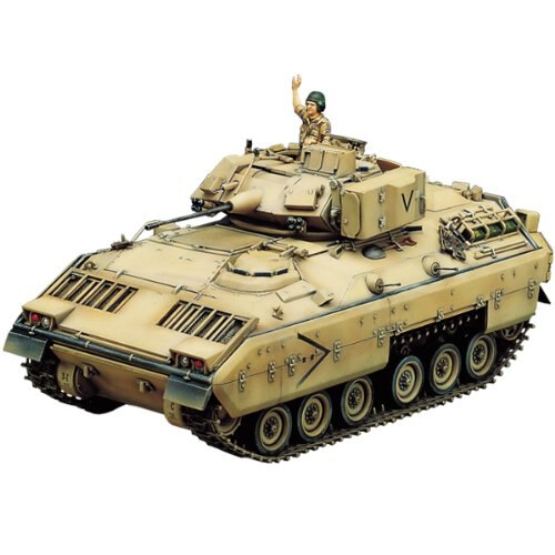 Macheta Militara Tamiya US M2 Bradley IFV 1:35 Tam 35132