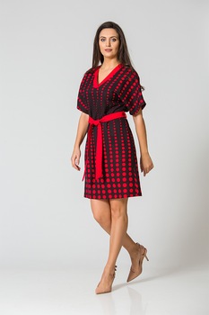 Rochie dreapta cu cordon detasabil in talie, Negru/Rosu Rochie dreapta cu cordon detasabil in talie, Negru/Rosu