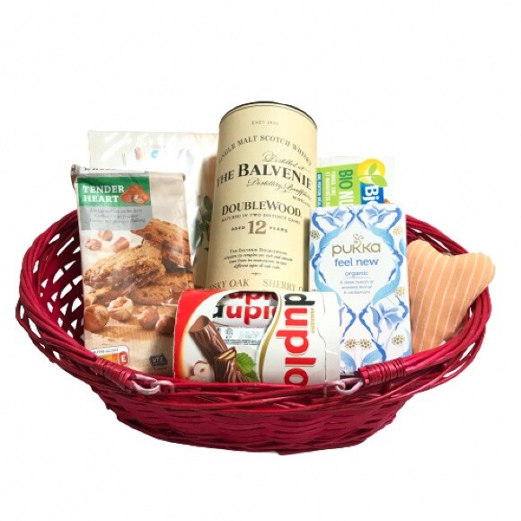 Овална плетена кошница с 2 червени кошници 40x30x14см, 230 гр. - eMAG.bg