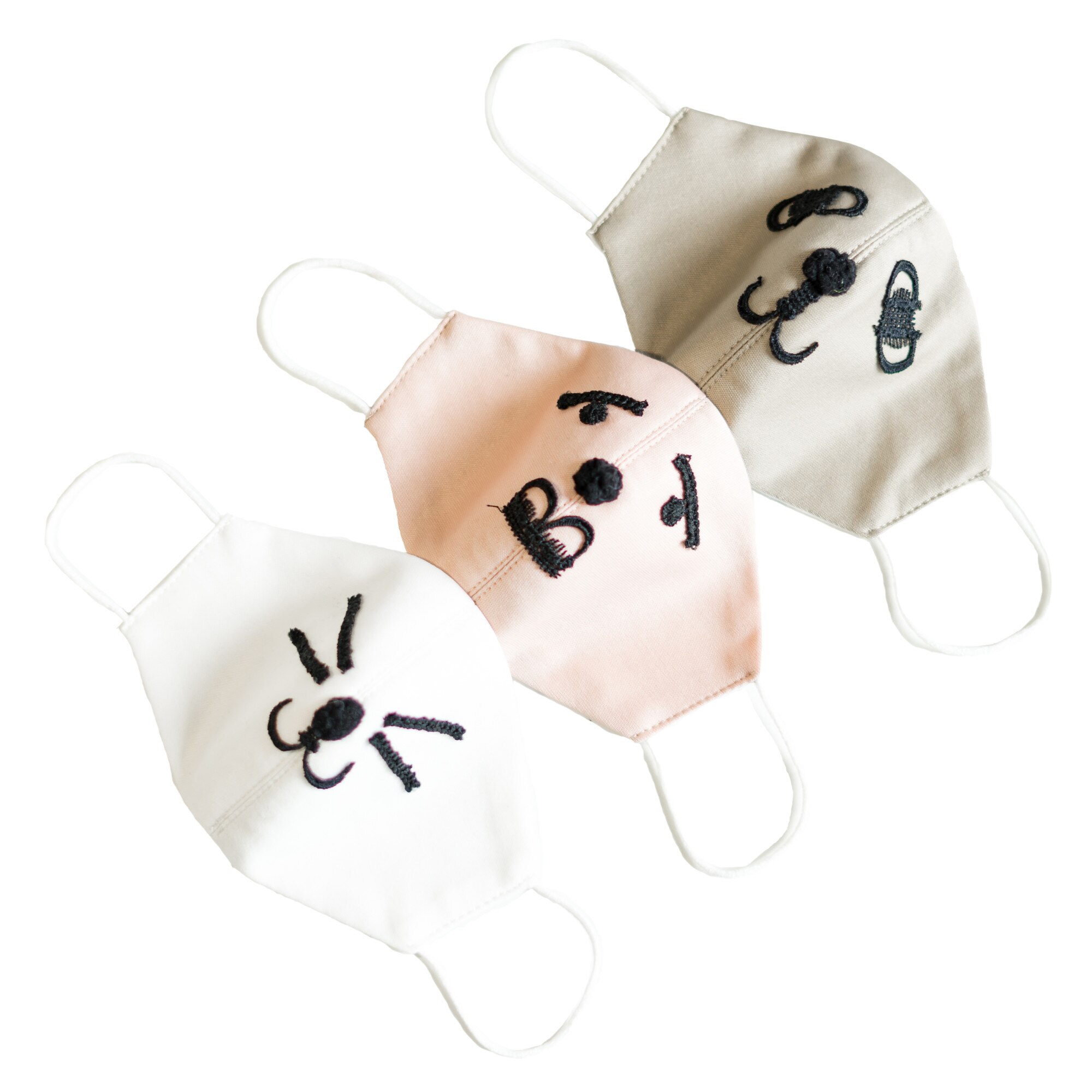Set 3 masti protectie faciala reutilizabile pentru copii, Emily G, cu figurine cusute manual