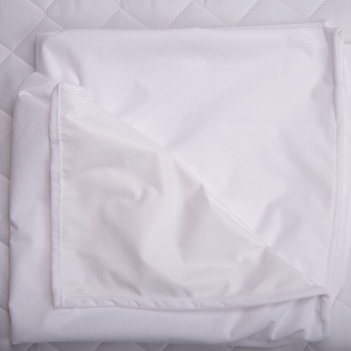 Protectie impermeabila BabyNeeds, 60x120