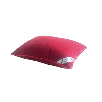 Perna matlasata 50x70 , bordo Perna matlasata 50x70 , bordo