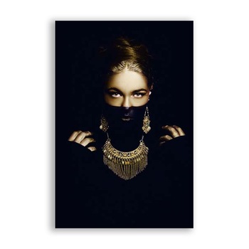 Tablou Canvas - Portret, Femeie, Medalie, Aur, Gold, Frumos, 80x120 cm Tablou Canvas - Portret, Femeie, Medalie, Aur, Gold, Frumos, 80x120 cm