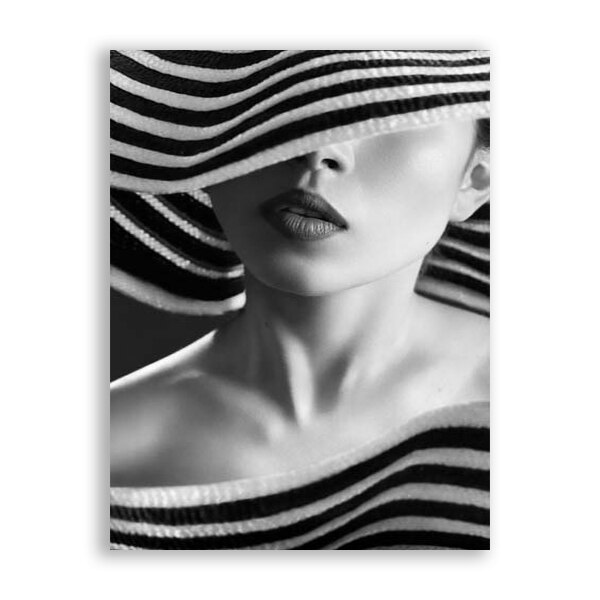Tablou Canvas - Portret, Femeie, Palarie, Alb, Negru, Buze, 90x120 cm