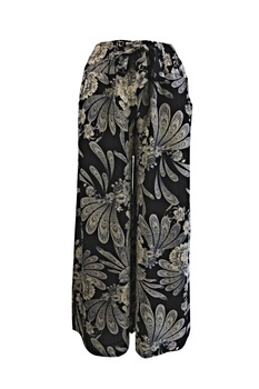 Fusta-pantalon UNIVERS FASHION cu 2 buzunare, negru cu imprimeu floral bej, cordon si elastic la talie, S Fusta-pantalon UNIVERS FASHION cu 2 buzunare, negru cu imprimeu floral bej, cordon si elastic la talie, S