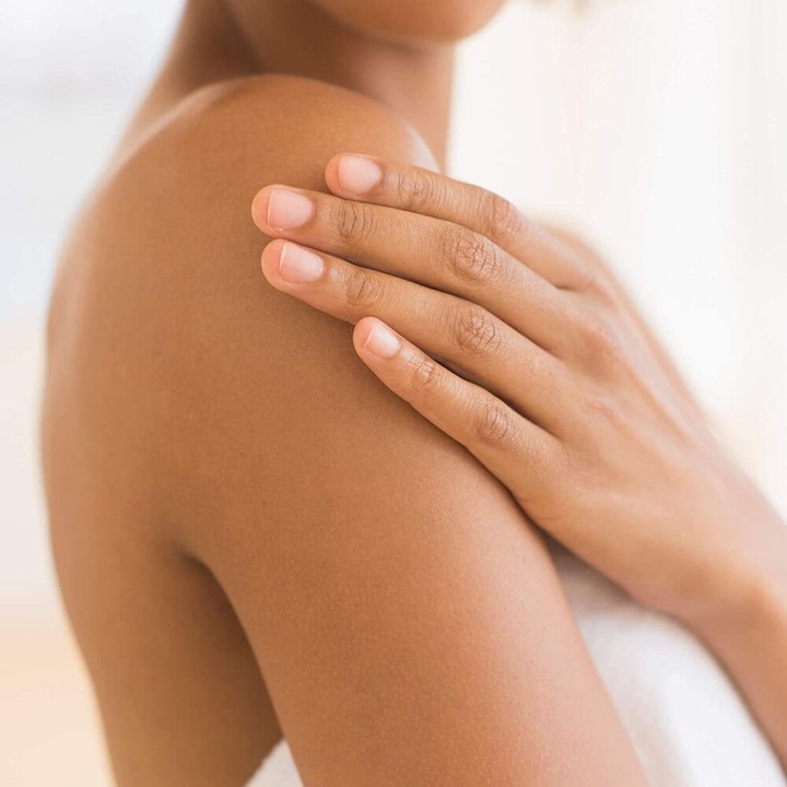 PALMOLIVE Naturals Olive and Milk tusfürdő tej és méz kivonattal, 750 ml