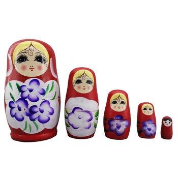 Set de 5 papusi Matrioska, rosu Set de 5 papusi Matrioska, rosu