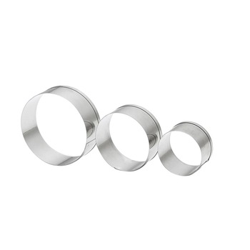 Set 3 bucati forme pentru tort, rotund, inox Set 3 bucati forme pentru tort, rotund, inox
