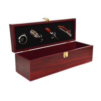 Cutie din Lemn cu 4 Accesorii pentru Vin, culoare mahon Cutie din Lemn cu 4 Accesorii pentru Vin, culoare mahon