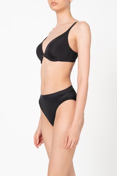 Triumph, Sutien cu cupe triunghiulare Body Make-Up, Negru, 75C Triumph, Sutien cu cupe triunghiulare Body Make-Up, Negru, 75C