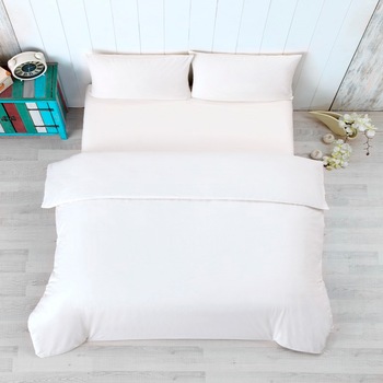 Set Lenjerie pat dublu Yuny Crem Mally Home, 100% Bumbac Ranforce, Cearceaf pat 220 x 240 cm, Cearceaf pilota 180 x 200 cm +2 fete de perna 50 x 70 cm, Crem Set Lenjerie pat dublu Yuny Crem Mally Home, 100% Bumbac Ranforce, Cearceaf pat 220 x 240 cm, Cearceaf pilota 180 x 200 cm +2 fete de perna 50 x 70 cm, Crem