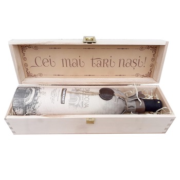 Cutie de vin cadou pentru nasi Cutie de vin cadou pentru nasi