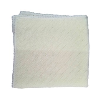 Paturica Elegance culoare crem pentru baieti-fete Paturica Elegance culoare crem pentru baieti-fete