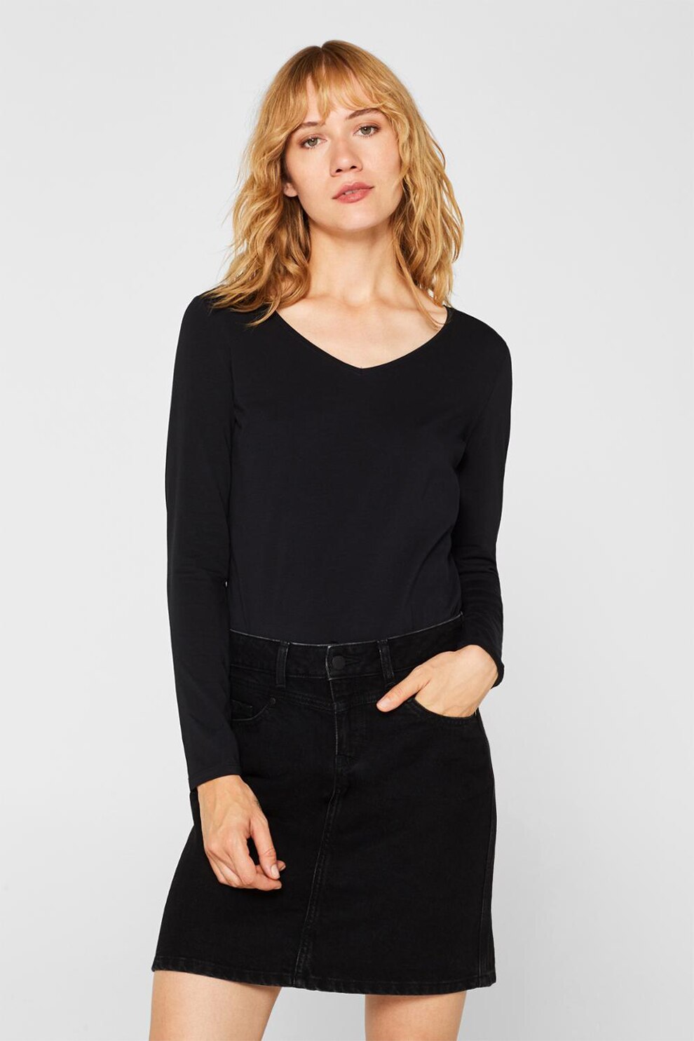 Esprit, Bluza din amestec de bumbac organic cu decolteu adanc in V, Negru, S