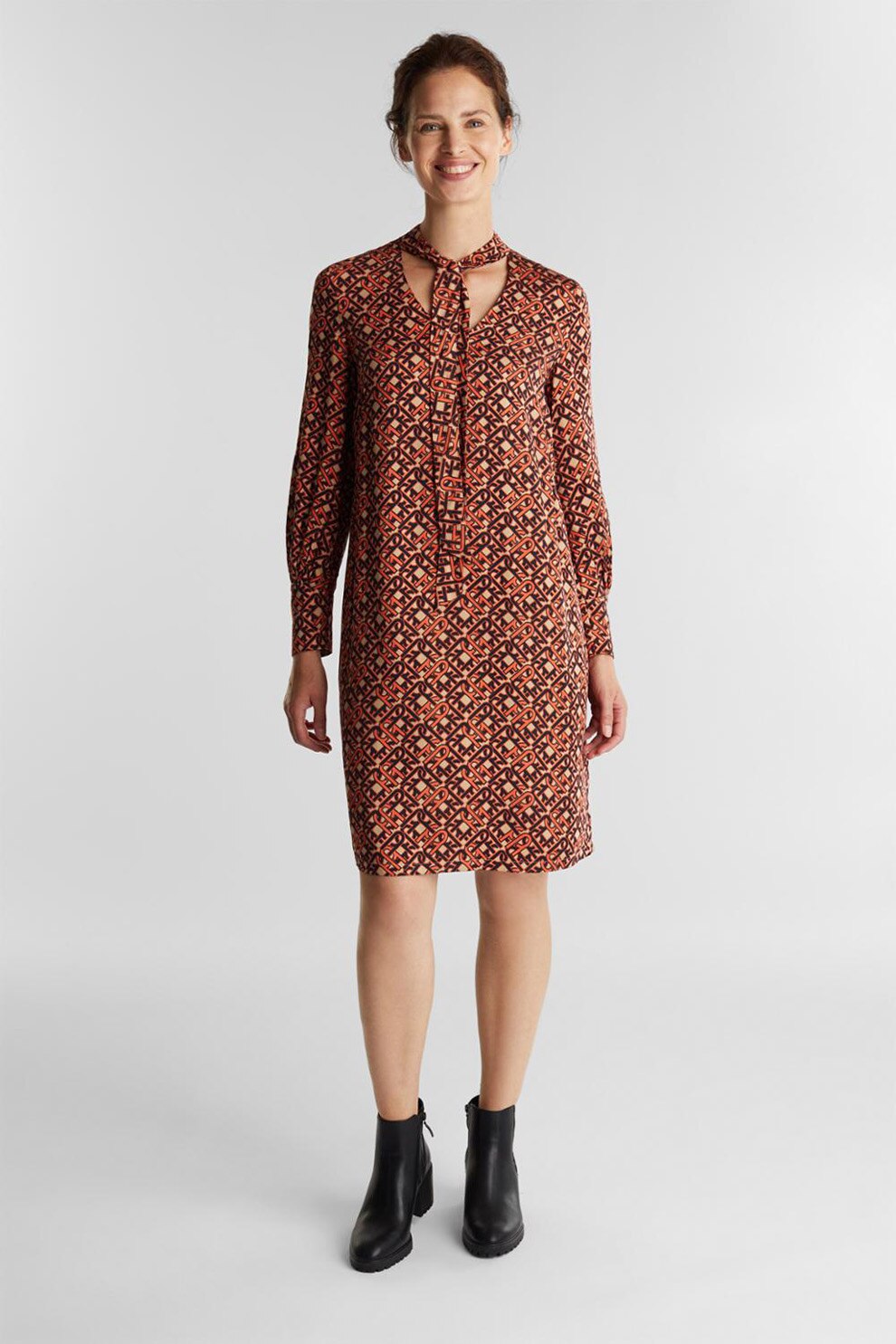 Esprit, Rochie mini cu imprimeu abstract si prindere la nivelul gatului, Oranj mandarina/Bej/Negru