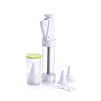 Set decorare tort si prajituri, Domotti, 20 piese Aletta Set decorare tort si prajituri, Domotti, 20 piese Aletta