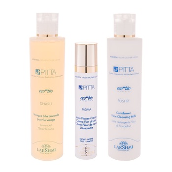 Set 3 produse pentru pielea sensibila, cuperozica, usor iritabila si reactiva, lapte demachiant cu floare de albastrele 200ml, lotiune tonica cu levantica 200ml si crema cu floare de lotus 50ml, Lakshmi, produse bio-organice Set 3 produse pentru pielea sensibila, cuperozica, usor iritabila si reactiva, lapte demachiant cu floare de albastrele 200ml, lotiune tonica cu levantica 200ml si crema cu floare de lotus 50ml, Lakshmi, produse bio-organice