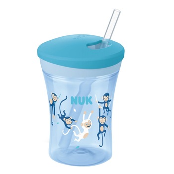 Biberon cu pai 230 ml Nuk Action Cup 751136A, Albastru 12+ luni Biberon cu pai 230 ml Nuk Action Cup 751136A, Albastru 12+ luni