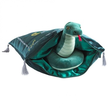 Set Jucarie de plus Harry Potter Mascota Slytherin + Perna Harry Potter Slytherin , NN7043, Multicolor Set Jucarie de plus Harry Potter Mascota Slytherin + Perna Harry Potter Slytherin , NN7043, Multicolor