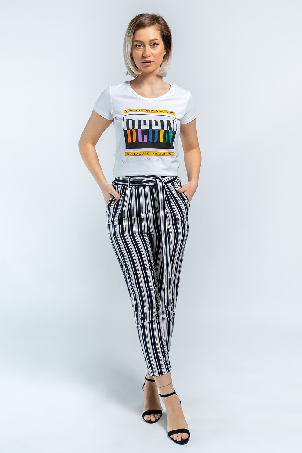 Kenvelo, Pantaloni crop cu model in dungi, Bleumarin/Alb/Maro taupe deschis, 28