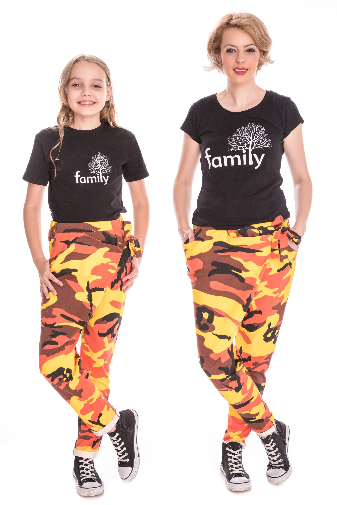 Set Pantaloni Camuflaj fiica 9-10 ani