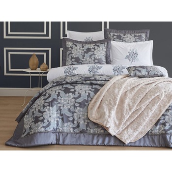 Set Lenjerie de pat dublu si cuvertura, Cottonbox, Colectia Wedding Gift, 11 Piese, Bumbac 100%, model Platinum Delma Gri, cu 11 piese Set Lenjerie de pat dublu si cuvertura, Cottonbox, Colectia Wedding Gift, 11 Piese, Bumbac 100%, model Platinum Delma Gri, cu 11 piese