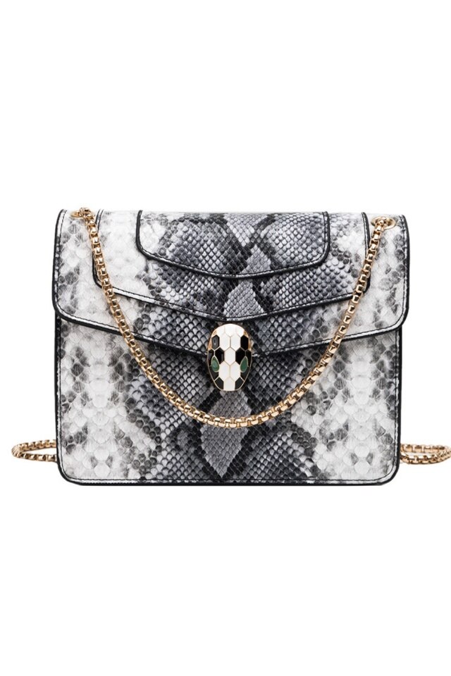 Geanta de dama Chantal gri din piele ecologica, dimensiuni 22 x 17 x 9 cm