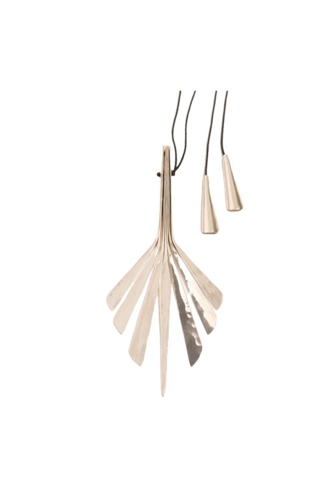 Pandantiv Charana, Argintiu