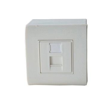 Priza simpla voce/date cat5e LanKATT ecranata 1 x RJ45 - 80x80, FTP, modulara, echipata, montaj aparent Priza simpla voce/date cat5e LanKATT ecranata 1 x RJ45 - 80x80, FTP, modulara, echipata, montaj aparent