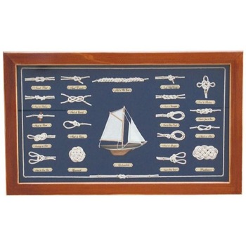 Tablou marin, noduri marinaresti,placute in franceza, rama maro lemn, 51x31cm Tablou marin, noduri marinaresti,placute in franceza, rama maro lemn, 51x31cm