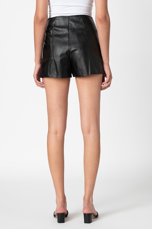 Missguided Pantaloni Scurti De Piele Ecologica Cu Talie Inalta Emag Ro
