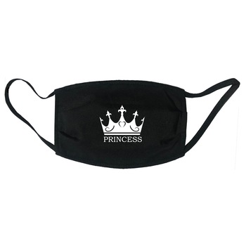 Masca personalizata reutilizabila, pentru copii 9-12 ani, din material textil, cu imprimeu ”Princess” , neagra Masca personalizata reutilizabila, pentru copii 9-12 ani, din material textil, cu imprimeu ”Princess” , neagra